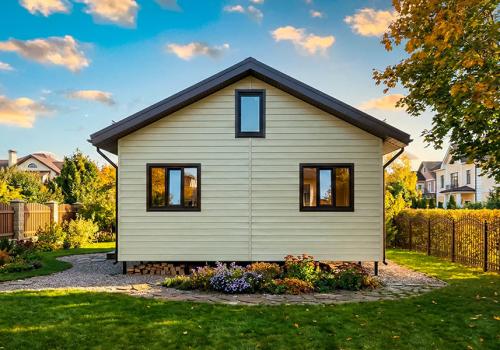 Обзор проекта небольшого каркасного дома 8 на 10 м: планировка 65 м²