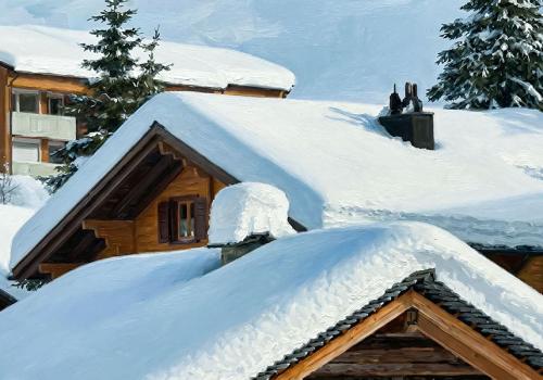 Нужно ли чистить снег с крыши частного дома: расчет нагрузок и риски