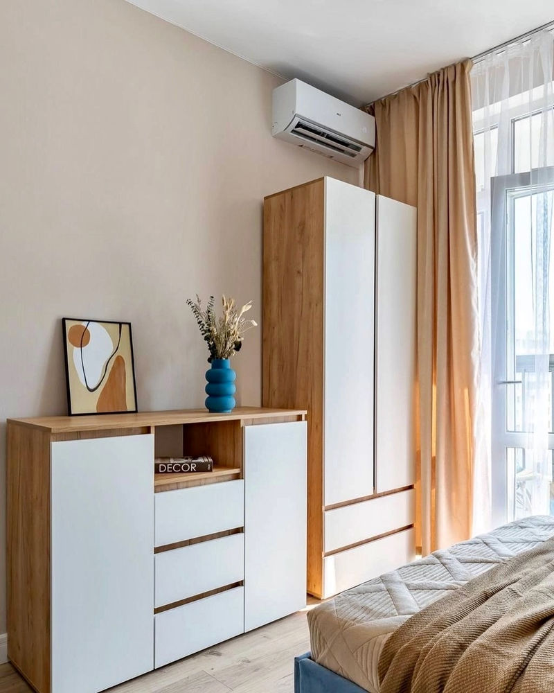 интерьер маленькой студии шкафы и тумбы