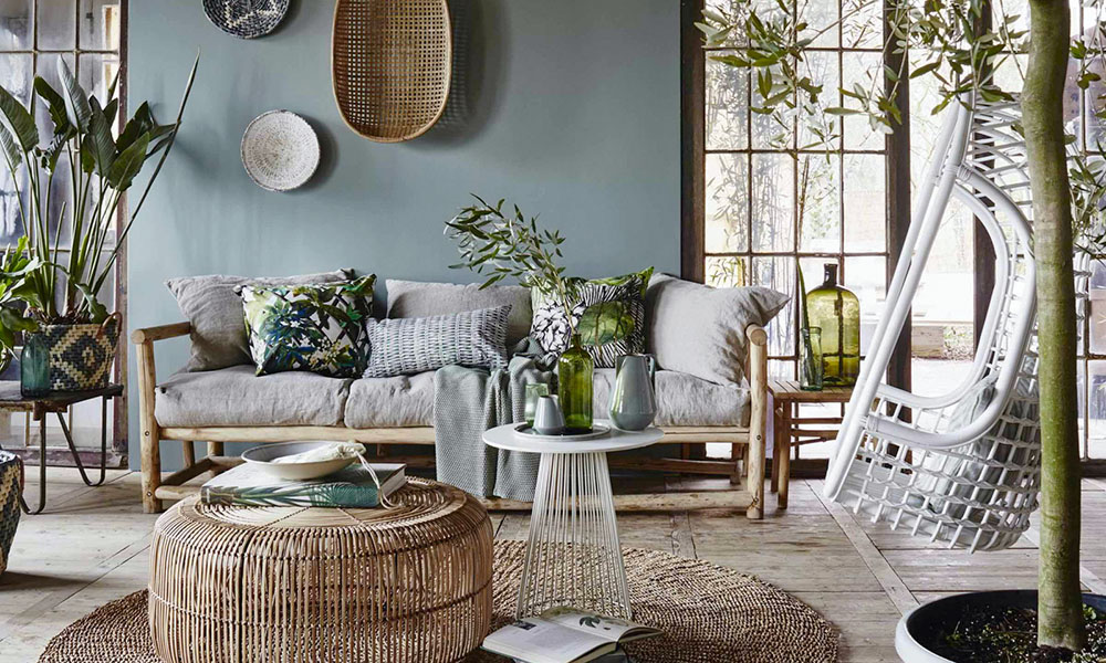 стильный декор интерьера насыщенный деталями